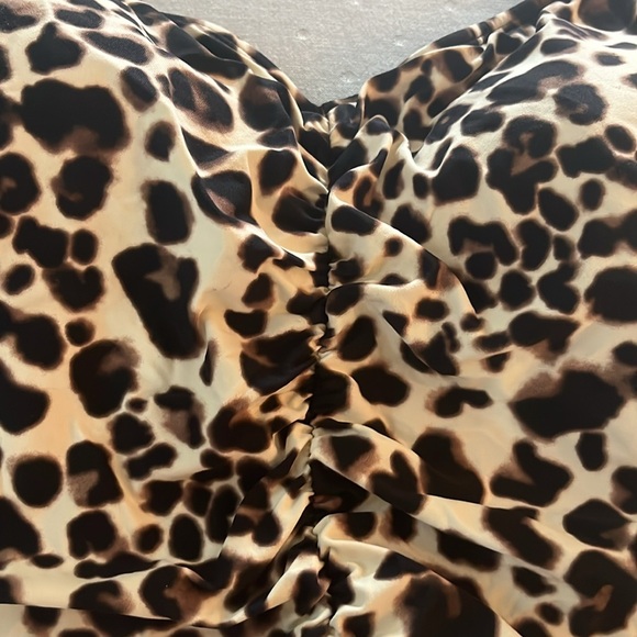 Liz Claiborne 2 Piece Bathing Suit - Picture 5 of 12